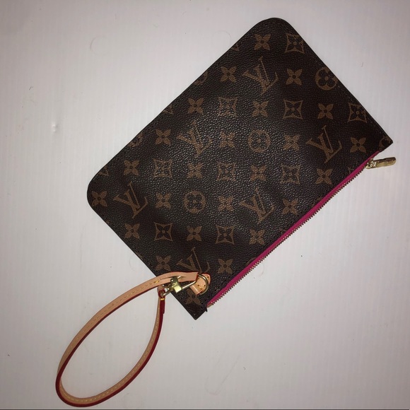 Luis Vuitton  pochette - Picture 1 of 1